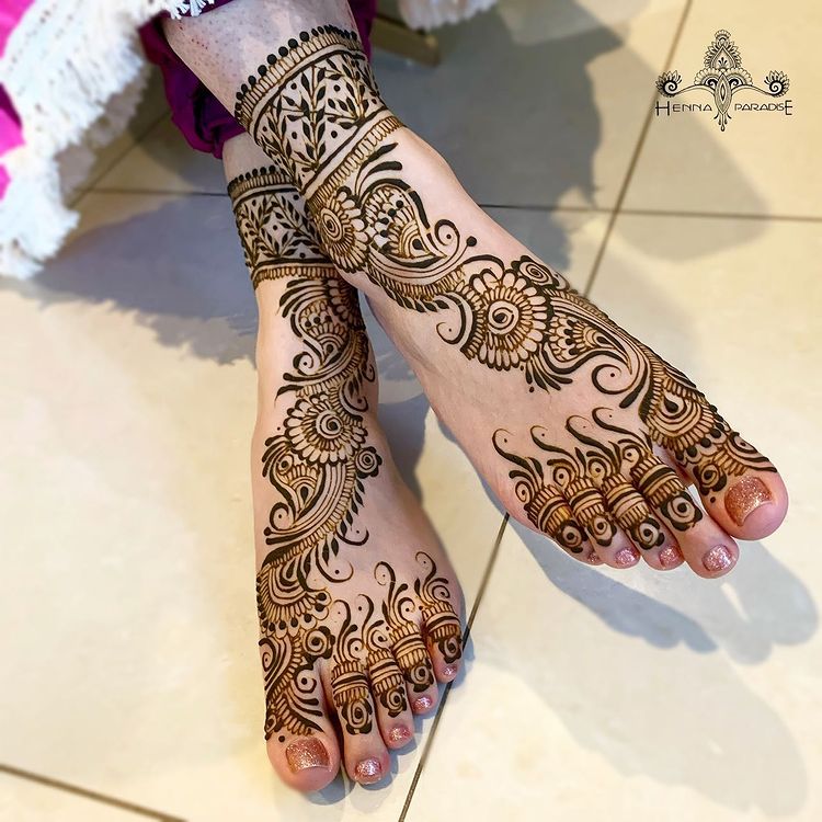 Arabic Mehndi Design Till The Ankle