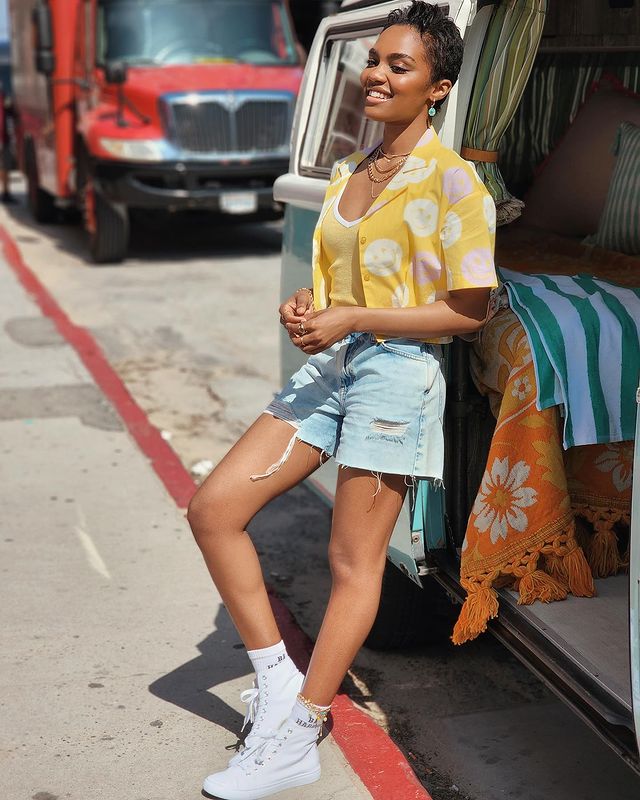 China Anne McClain In Yellow Tank Top Paired With Denim Shorts