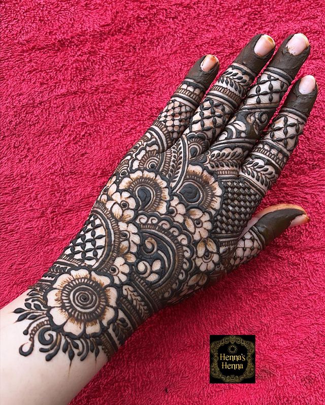 Back Hand Mehndi Designs | Simple Back Side Henna Ideas - K4 Fashion