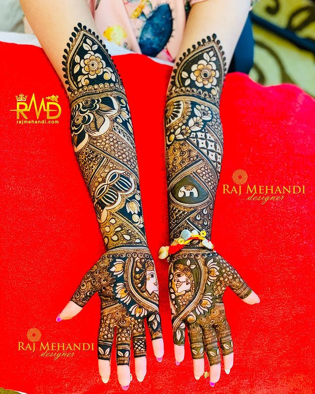 Floral Mehndi Design With Bride And Groom Portraits