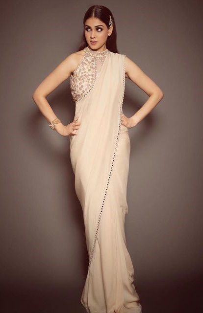 Genelia D'Souza Makes Heads Turn In An Ivory Color Georgette Saree