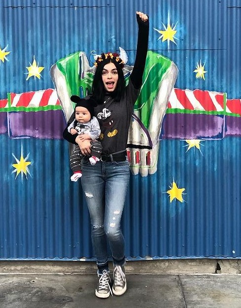 Maitlyn Pezzo's Disney Look In Black Colored Top And Denim Jeans