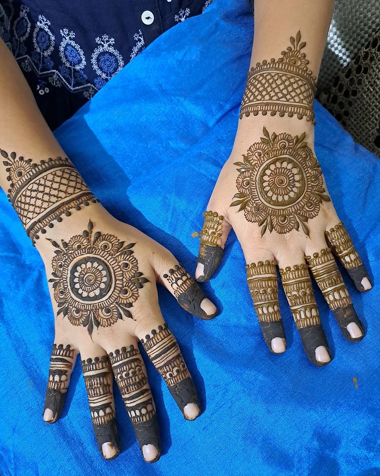 Mandala With Jaali Design For Bridesmaid