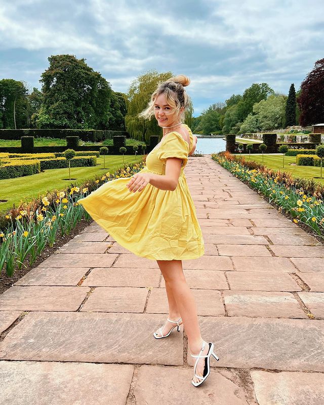 OMG The Gorgeous, Brec In Cute Yellow Frock Embellished With Small Accessories