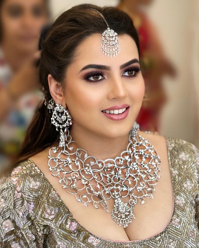 Smokey Eye Makeup Look With An Amazing Sangeet Outfit