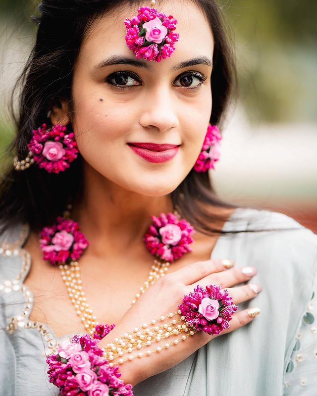 Unique Pink Floral Jewelry With Green Leaves