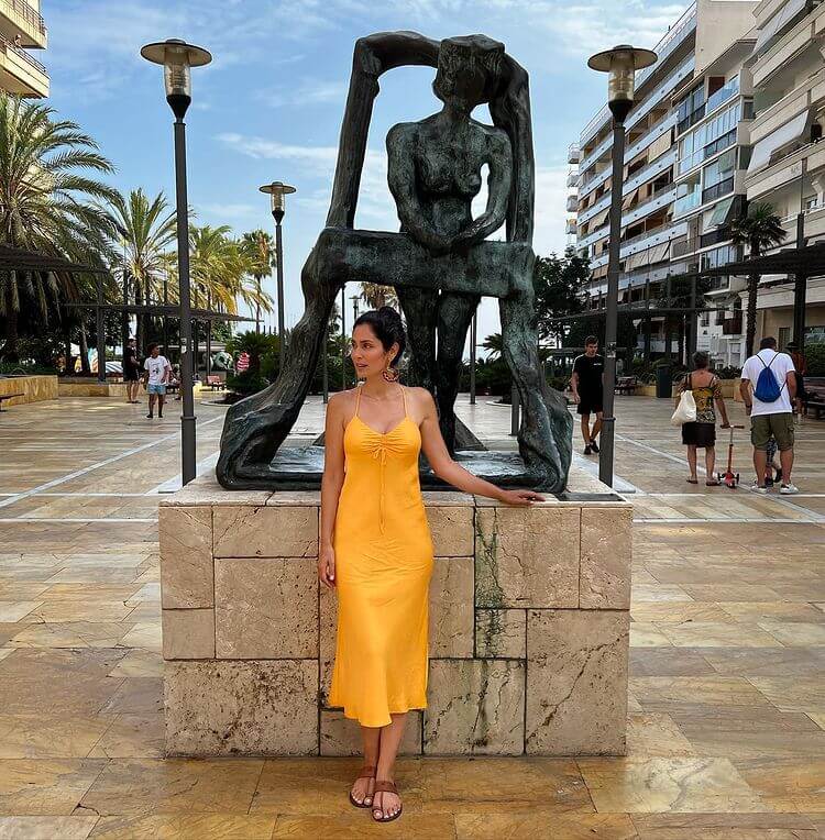 Bruna Abdullah's Fashion, Beachwear And Clothing Grand Masti Movie Actress In Yellow Western Dress