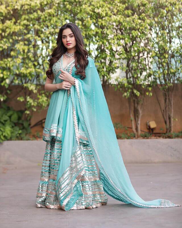 Jannat Zubair Rahmani Outfits Collection Is A Great Inspiration Looks Dreamy In Sky Blue Sharara Set