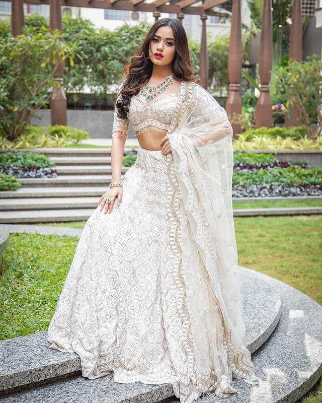 Jannat Zubair Rahmani Outfits Collection Is A Great Inspiration Looks Gorgeous In This White Lehenga