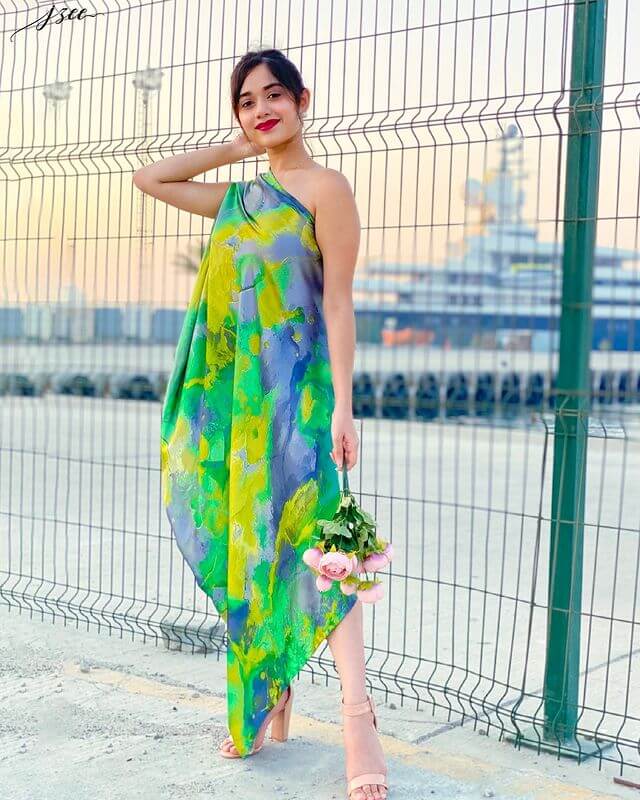 Jannat Zubair Rahmani Outfits Collection Is A Great Inspiration In A One Shoulder Green Dress