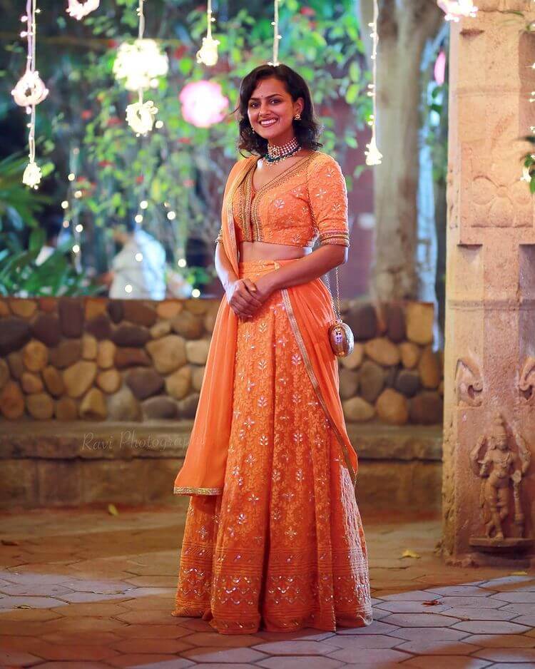 Shraddha Srinath Fashion &amp; Style To Steal This Season Kannada Movie Actor Glam Looks In Orange Ethnic Wear