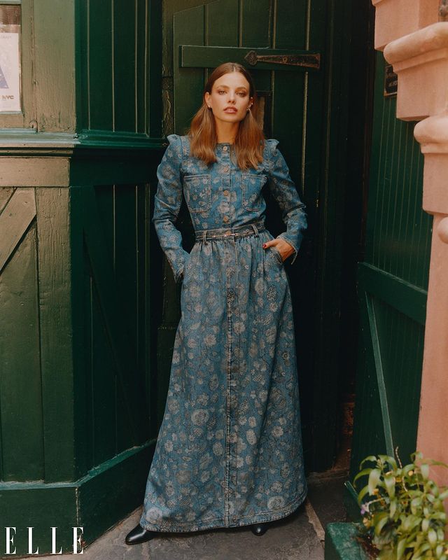 The Flowery Two-Piece Set United As One To Give An Adorable Look