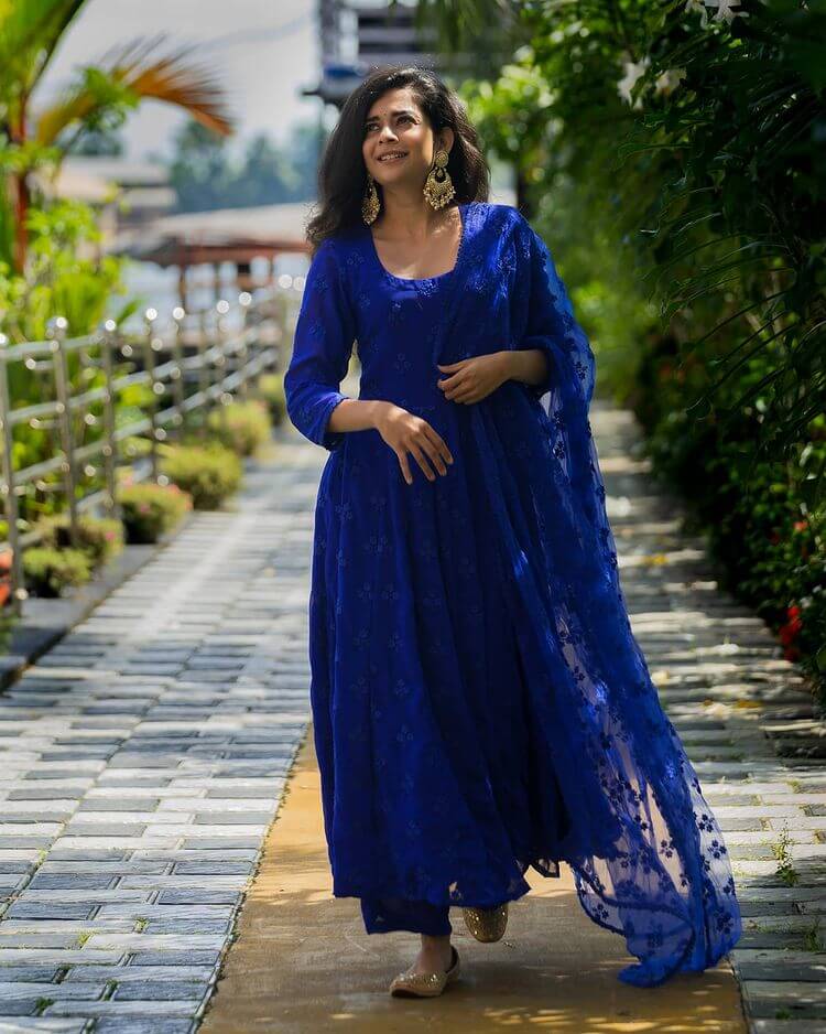 Mithila Palekar's Ethnic Outfits, Her Unconditional Love For Indian Dresses Royal Blue Embroidered Salwar Suit 