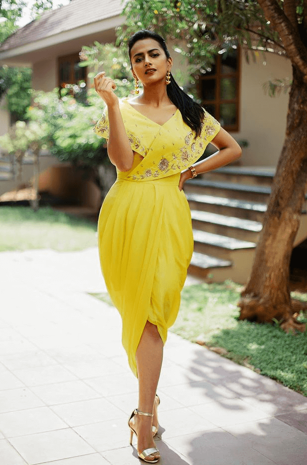 Shraddha Srinath Fashion &amp; Style To Steal This Season Telugu Movie Actor Amazing Look In Yellow Dress