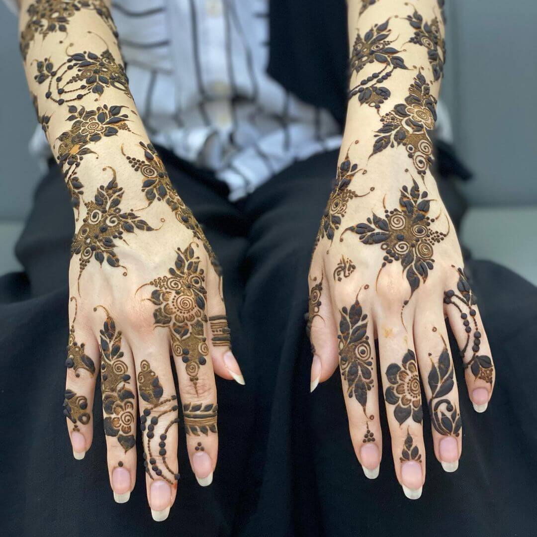 Beautiful Black Henna Design