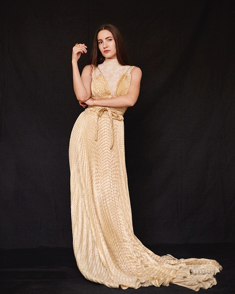 Creamish Fishtail Gown Is Such A Beauty