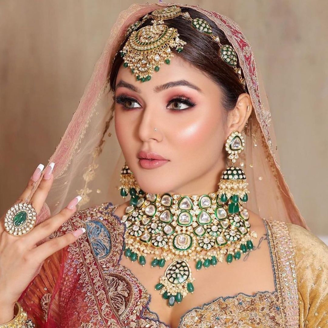 Crystal-Stone Work, To Make The Bride Stunned