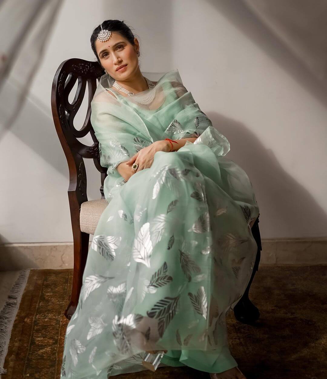 Sagarika Ghatge In Fabulous Leaf Print Mint Green Saree