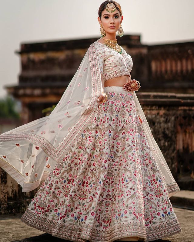 Flaunt Your Wedding Lehenga With Colorful Embroidery