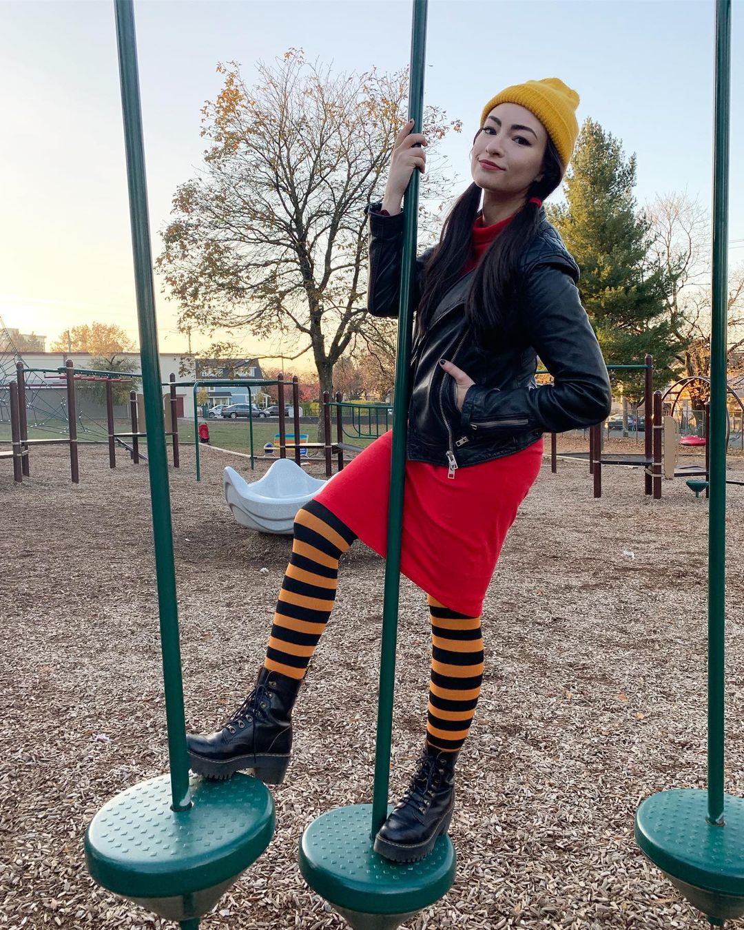 Jodelle Ferland's Cute Black And Red Combo Outfit