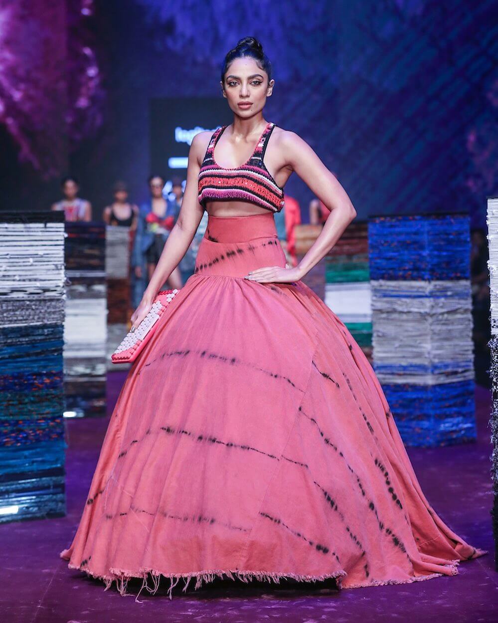 Lakme Fashion Week Bollywood Celebrities Spotted At The Runway - Glossy Sobhita In Fabulous Pink Gown