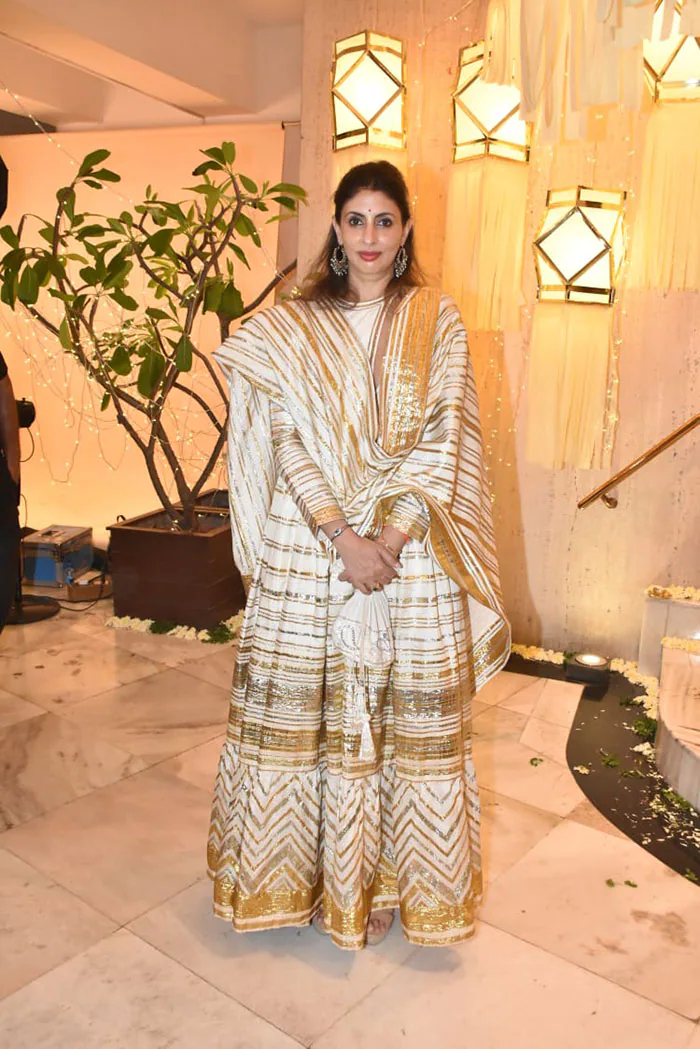 ShShweta Bachchan-Nanda In Off White Sharara Set