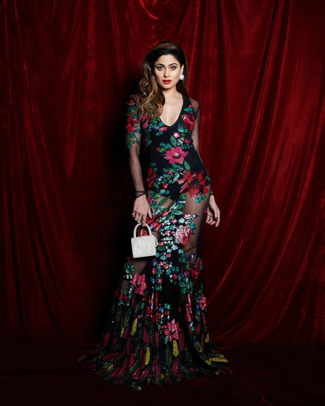 The Floral Diva's Red Carpet Look Of Shamita Shetty 