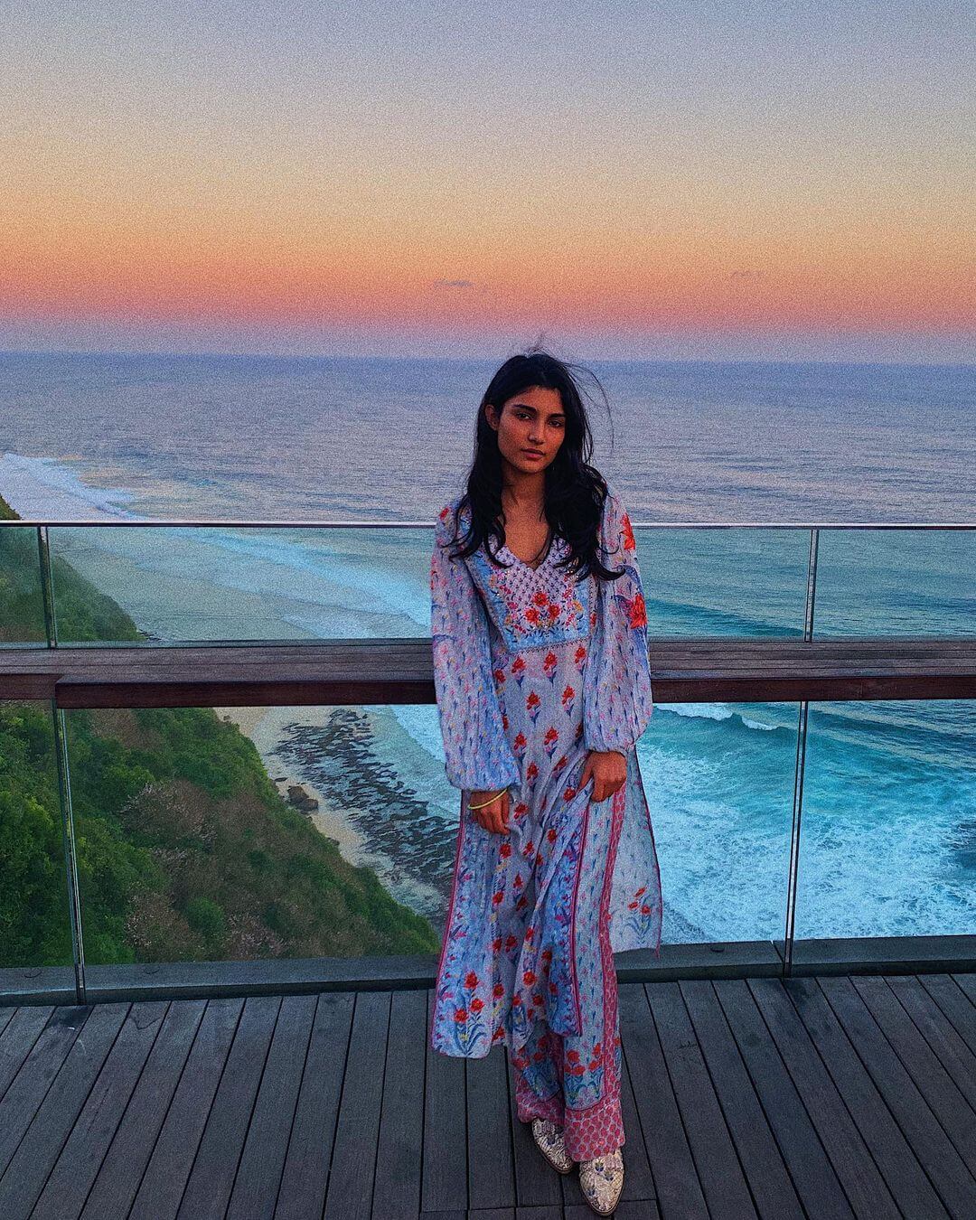 The Summer Appropriate Kurta Set Of Alizeh Agnihotri