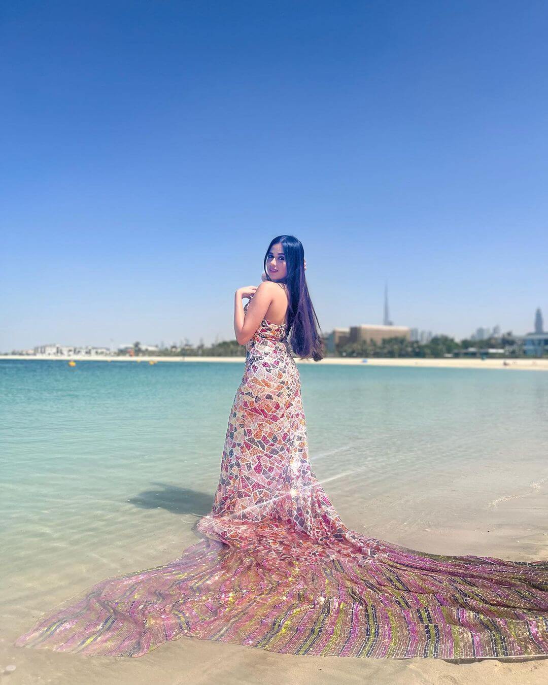 Top Indian Female Celebrity Inspired Outfits- Jannat Zubair's Fabulous Look In Shimmering Fish-Tailed Mirrorwork Gown