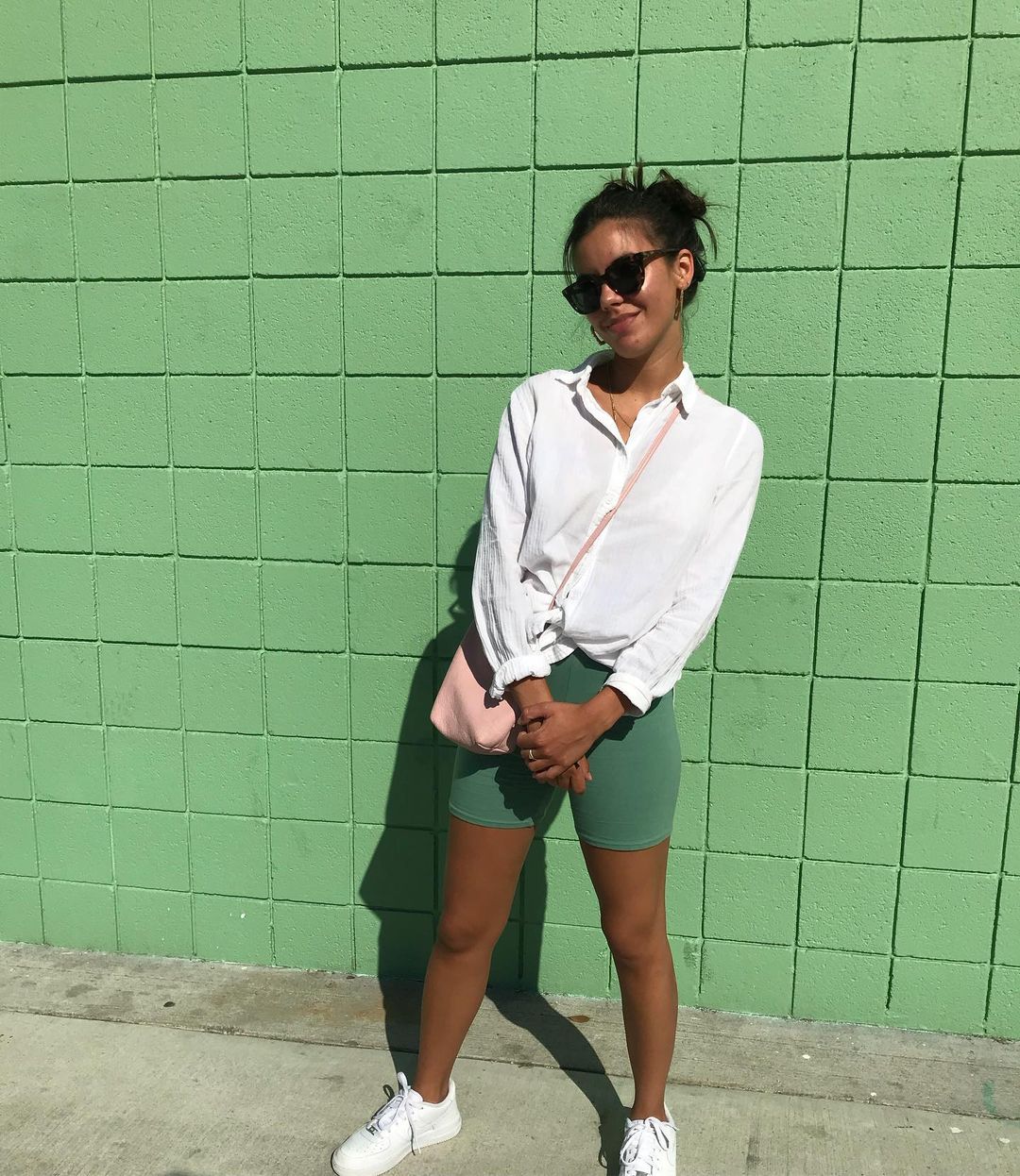 Samantha Boscarino - Outfits, Style, & Looks