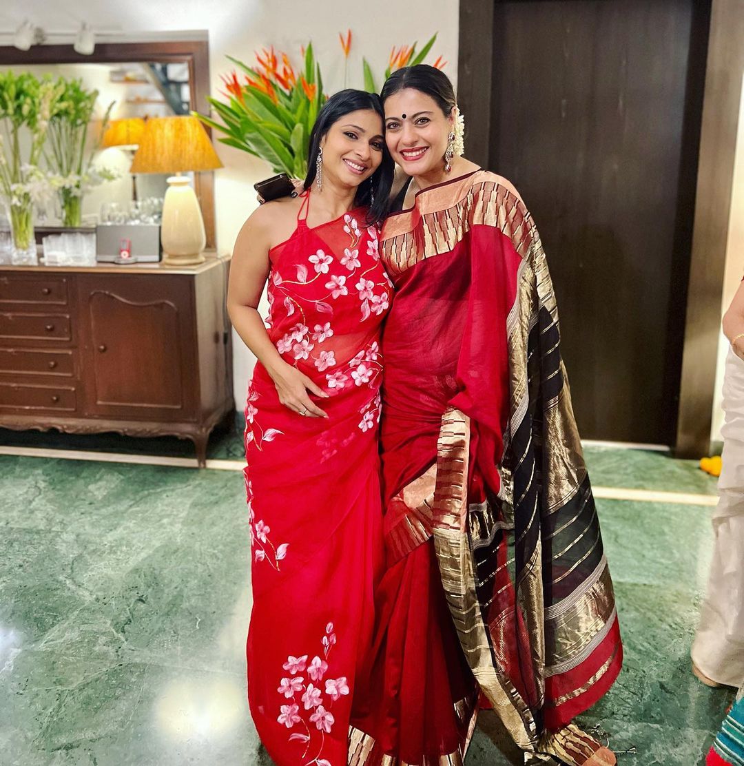Kajol With Her Sister Tanisha