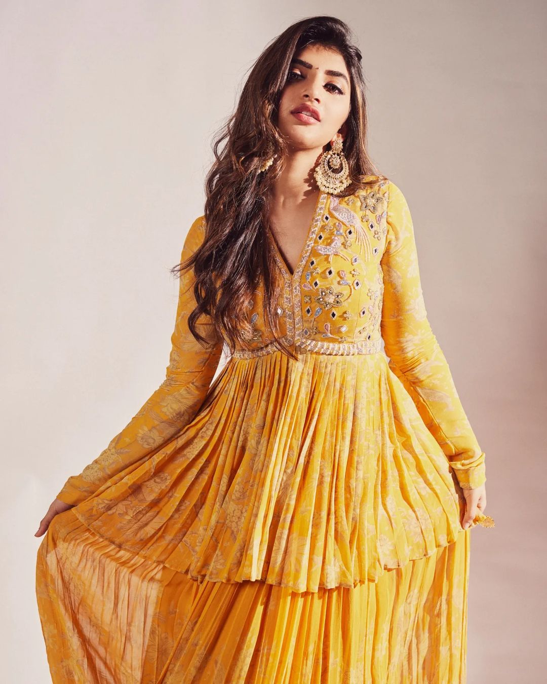 Beautiful Sreeleela In Yellow Kurta Skirt Outfit Can Be Your Festive Wear Sreeleela Beautiful and Elegant Outfit Looks