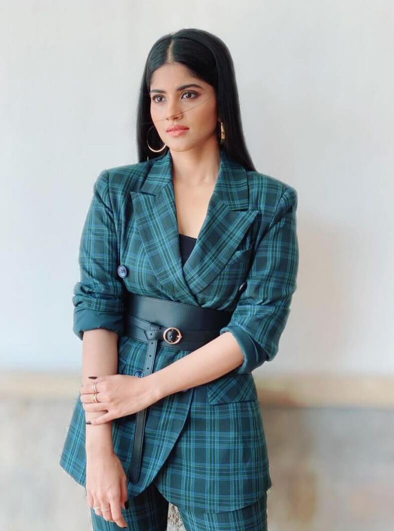 Bossy Megha Akash In Green Check Suit With Chest Belt Outfit Megha Akash Look, Style And Outfit