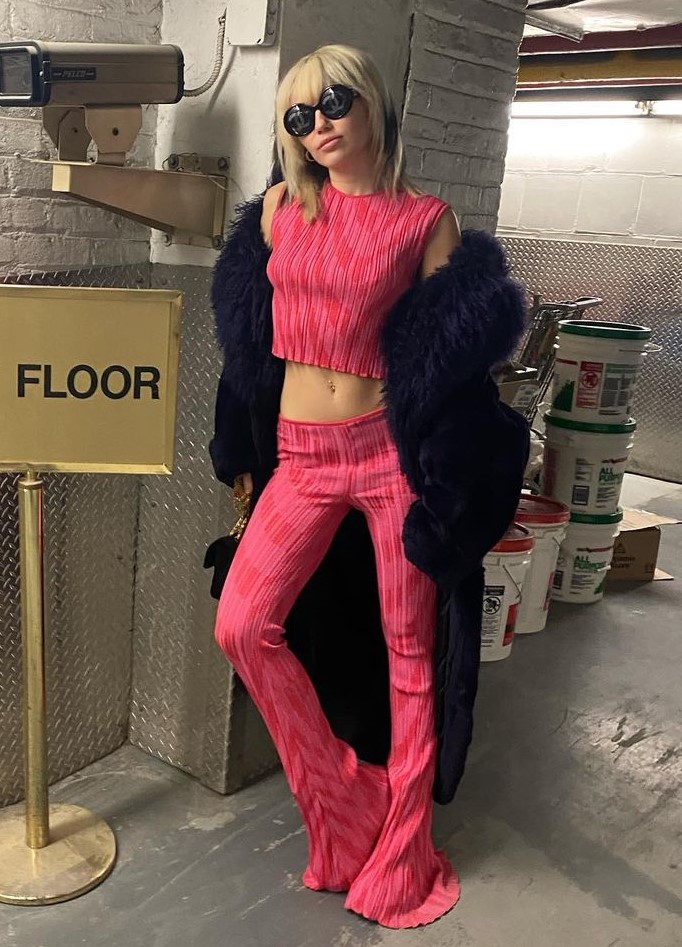 Glossy Miley In Pink Two-Piece Set Topped With Black Colored Fur Coat
