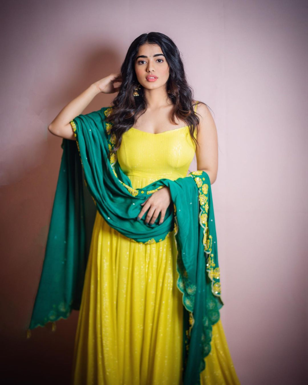 Gorgeous Ketika Sharma In Green Suit Outfit Look Ketika Sharma Classy and Sassy Outfit Looks