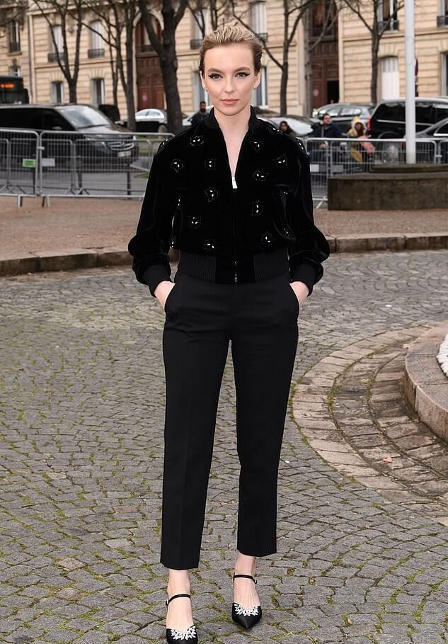 Jodie Comer In Sassy Black Outfit