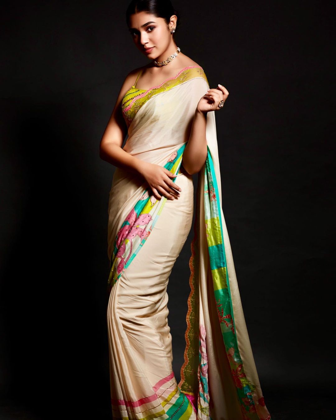 Krithi Look Classy In Off White Saree Outfit Krithi Shetty Setting Some Major Traditional and Ethnic Outfit Look Inspo