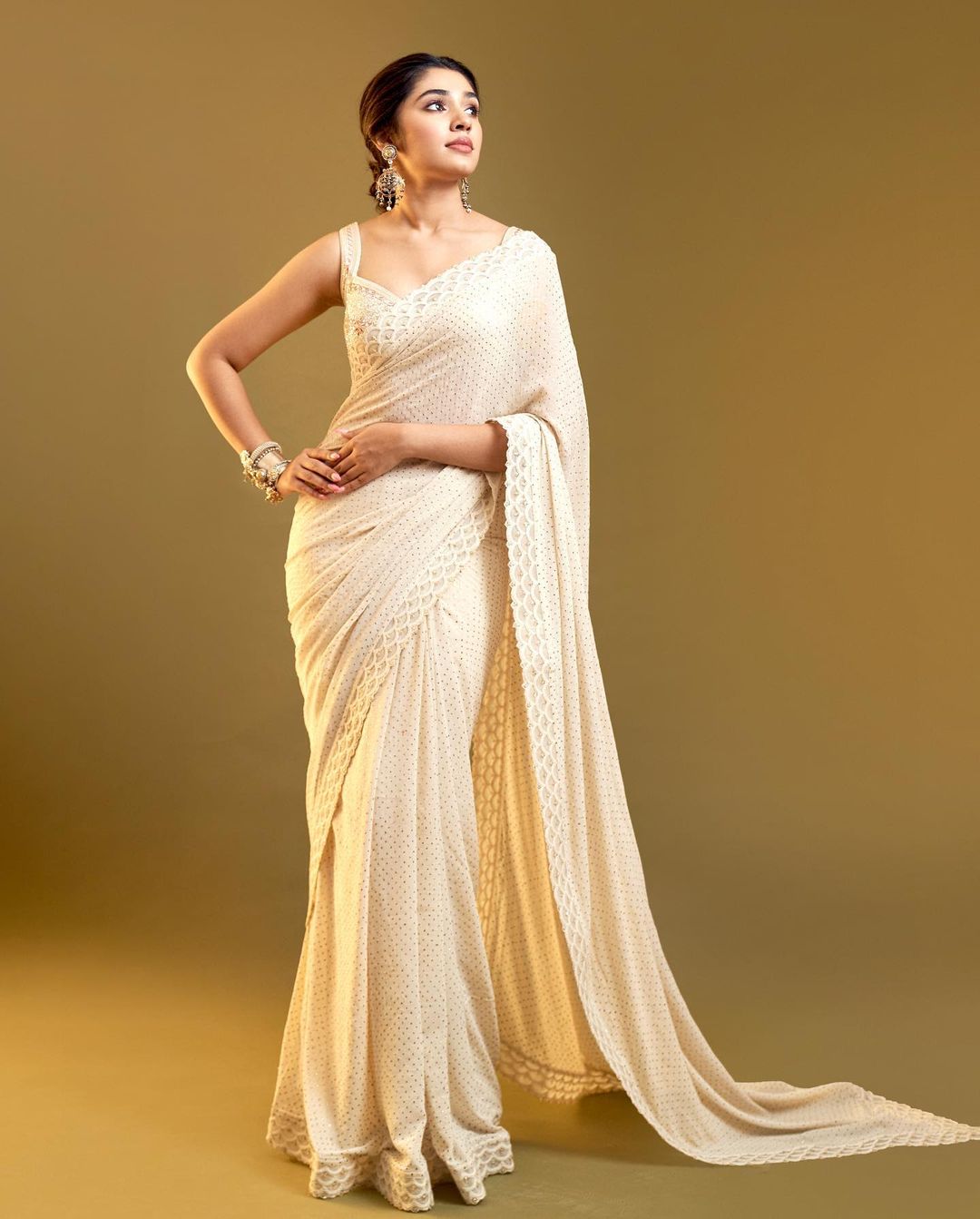 Krithi Shetty Classy Look In White Saree Krithi Shetty Setting Some Major Traditional and Ethnic Outfit Look Inspo