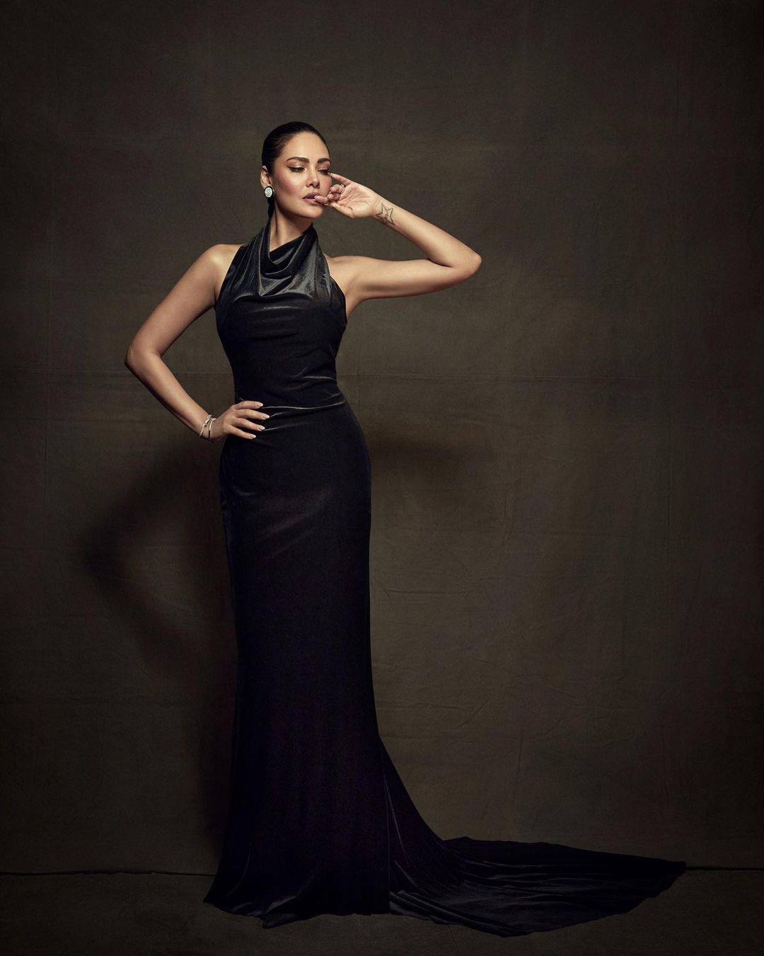 Lady Of Hotness, Esha Gupta In Hot Black Dress