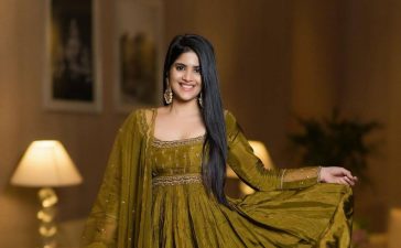 Megha Akash Look, Style And Outfit