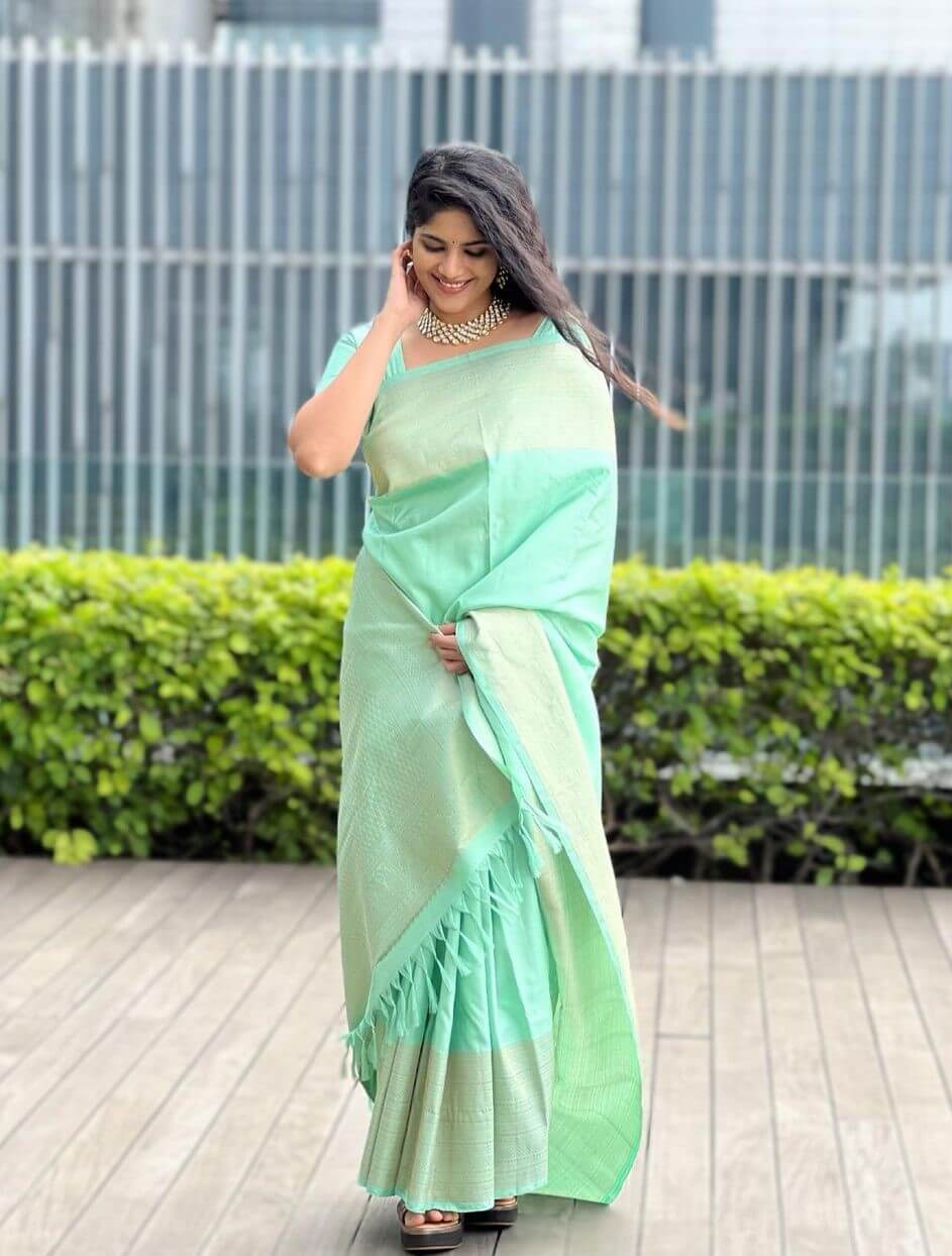 Megha Akash Look Elegant In Sea Green Slik Saree Outfit