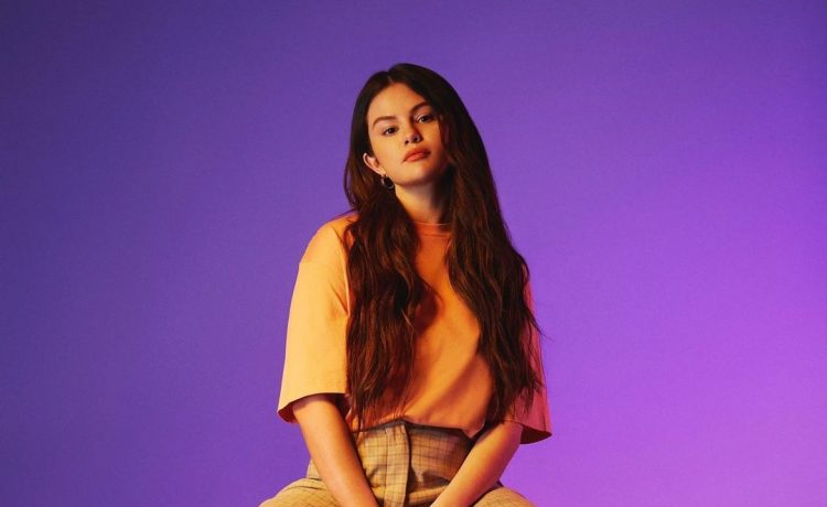 Selena Gomez - Outfits, Style, & Looks