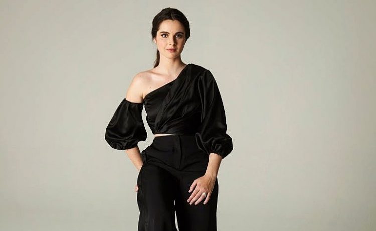 Vanessa Marano - Outfits, Style, & Looks