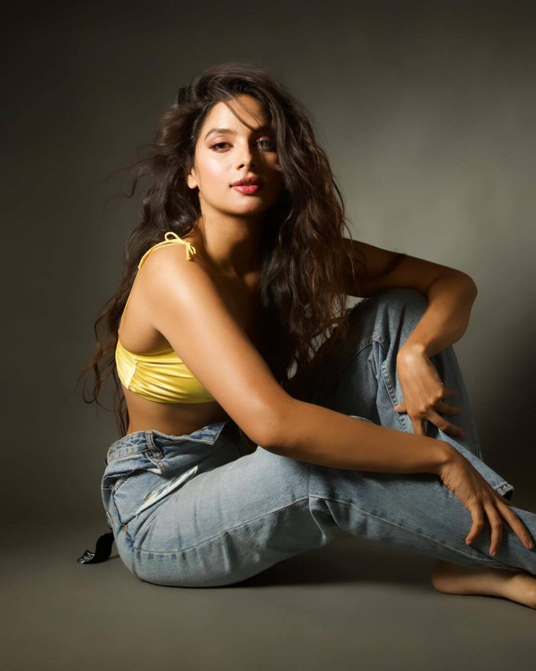 Tanya Hope In Yellow Tie Up Top With Denim Jeans Can Be your Casual Outfit Too Tanya Hope Hot and Sizzling Looks Inspo