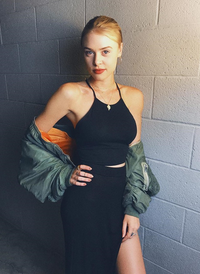 Hayley Erin - Outfits, Style, & Looks