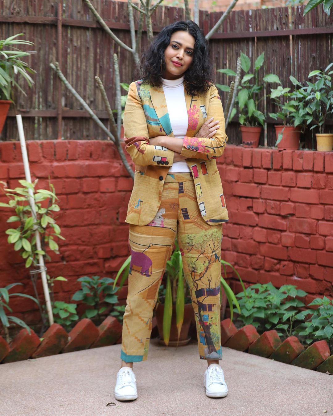 The Leafy Pantsuit Look Of Swara Bhaskar
