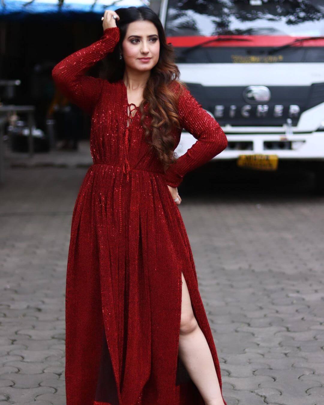 Aalisha In Red Slit Cut Glittery Gown Outfit Aalisha Panwar Fashionable Outfit Inspo