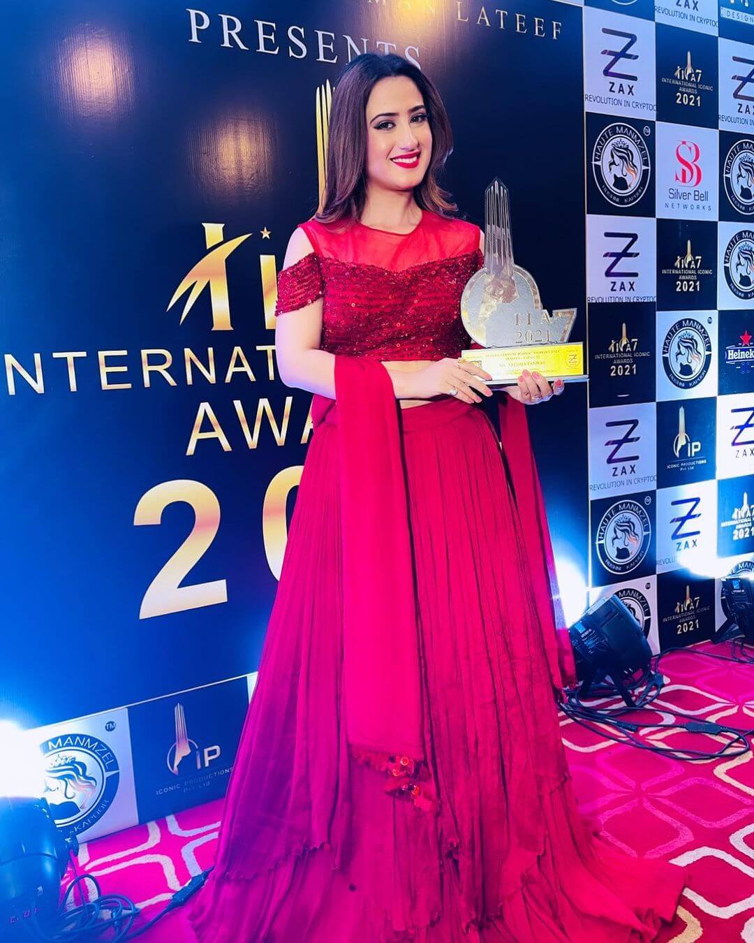 Aalisha Panwar Look Dazzling In Red Lehenga Outfit Aalisha Panwar Fashionable Outfit Inspo