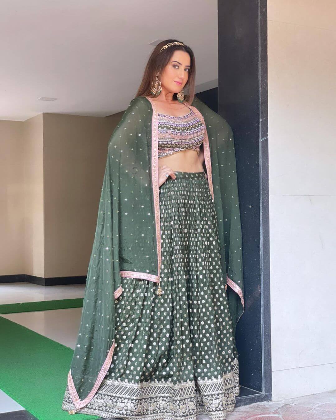 Aalisha Panwar Look Gorgeous In Green Lehenga Outfit Aalisha Panwar Fashionable Outfit Inspo