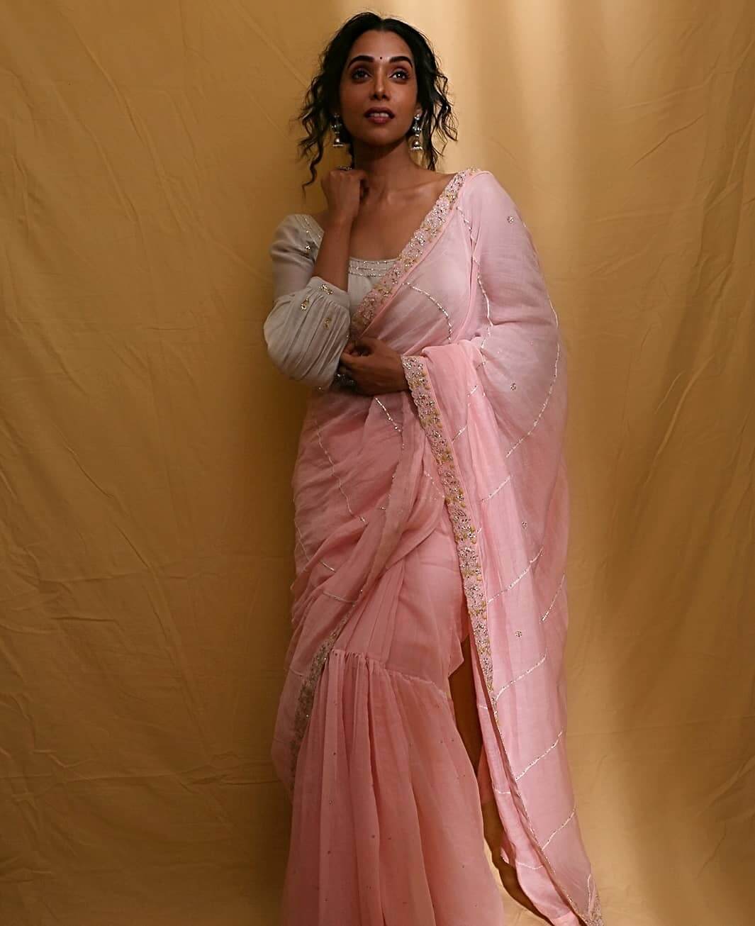 Anupriya Goenka Classic Look In Pink Saree